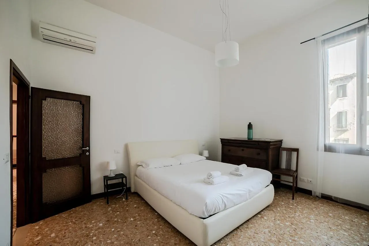 Ca' Luciano, Wonderful View Apartment Venice