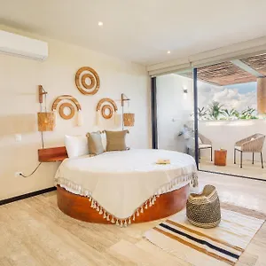 amazing-penthouse-in-ophelia-hotel-tulum.quintano-roohotels.com/
